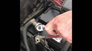 How to change the battery in your 2003 Volkswagen Jetta [upl. by Spitzer]