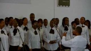 La Chorale Zintumua interprète quotRE A HO LEBOHAquot Chant SudAfricain [upl. by Mikeb960]