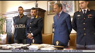 Trovato con 2 kg di cocaina Arrestato un albanese [upl. by Amiaj]