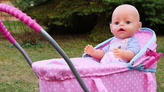 Video con le bambole Baby Born Passeggiata al parco Giochi per bambini [upl. by Jody]