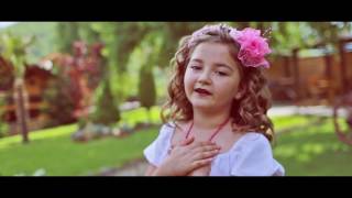 Roza Sadiku  Mami ka ditelindjen Official Video [upl. by Bouchier]