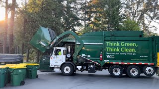 Watch a professional front loader in action garbagetruck garbage frontloader [upl. by Yatnahs]