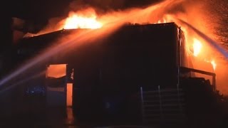 GROSSBRAND SCHREINEREI  HALLE IM VOLLBRAND  MILLIONENSCHADEN  EXPLOSION  EVAKUIERUNG [upl. by Hnil139]