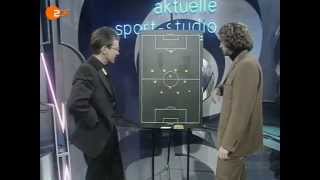 Ralf Rangnick im Sportstudio über die Viererkette 1998 English subtitles [upl. by Malti]