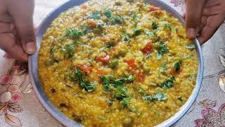 सुबह के नाश्ते में बनाएं हेल्दी दलिया  Dalia Healthy Recipe [upl. by Adidnere344]