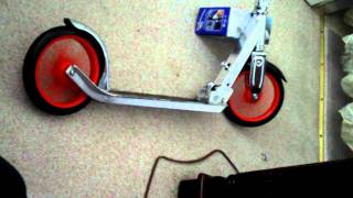 Razor Scooter Lux A5 Bones Reds Bearings vs Abec 5 Bearings Wheel Spinning Test 2 [upl. by Gavra]