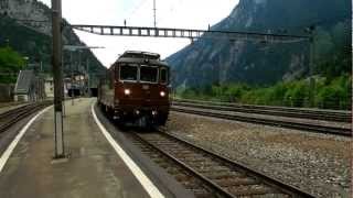 Superbe train de marchandises entrant dans le tunnel du Saint Gothard Suisse [upl. by Iccir238]