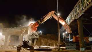 Hitachi ZX 4703 excavator with NPK S42 XCR concrete shear Lek Sloopwerken [upl. by Carthy]