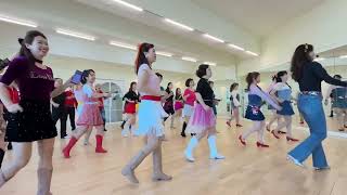 APT Line Dance  Jeju  APT 아파트 apateu rose brunomars  Queen Dance Studio [upl. by Xella]