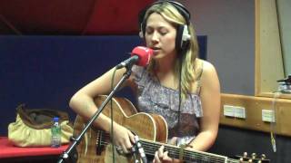 Colbie Caillat  Bubbly live [upl. by Seadon]