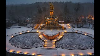 Das Niederwalddenkmal in Rüdesheim Winterlicher Sonnenaufgang mit der Drohne [upl. by Dranyam919]