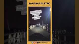 TAK TEGA LIHAT ANAK DESA PULANG NGAJI Malammalam Sambil Berlari Ojol ini Beri Tumpangan [upl. by Ayaj124]