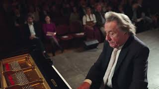 Abschiedskonzert der Reitschule  Matinee mit Rudolf Buchbinder [upl. by Chevy]