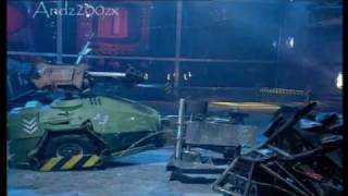 Razer vs Onslaught  Robot Wars  Series 4 Annihalator Final [upl. by Rabkin79]