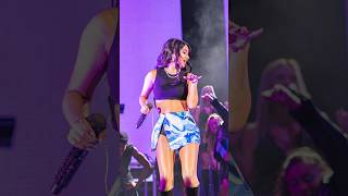 Haciendo fotos a Becky G 🎤 shorts beckyg concertphotography [upl. by Etteinotna]