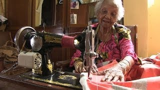 Trois centenaires dans un même quartier de PortLouis [upl. by Campagna]