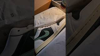 AIR Jordan 1 LOW quotJade Smokequot [upl. by Gilliam]