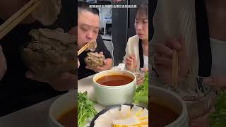 火鍋裡煮的羊肉捲全部被貪吃老公拿走了，我一定要教訓他，太過分了 food funny [upl. by Derick]