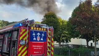 Hohen Neuendorf  Brand in Seniorenheim  Mehr als 100 Menschen in Sicherheit [upl. by Adore114]