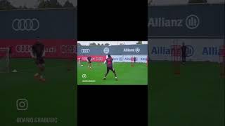 FC Bayern Munich  2v1 finishing drill by Vincent Kompany [upl. by Dranyar]