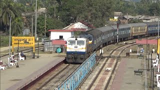 Sealdah  Agartala Kanchanjunga Express 13173 arriving at Badarpur Jn [upl. by Tewell]