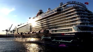 Mein Schiff 1 Neubau Auslaufen zur ersten Reise nach der Taufe  Hamburg 2018 [upl. by Hyo]