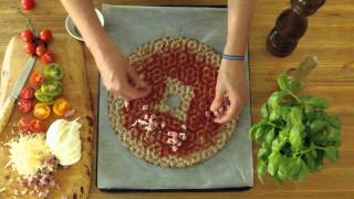 How to bake a Crispbread Pizza [upl. by Icnan208]