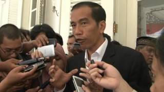 21 Agsts 2013 Gub Bpk Jokowi Wawancara Informal dengan wartawan Balaikota [upl. by Iegres138]