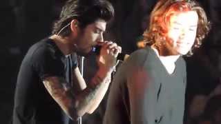 One Direction  Right Now LIVE HD 82914 in Chicago [upl. by Sairu]