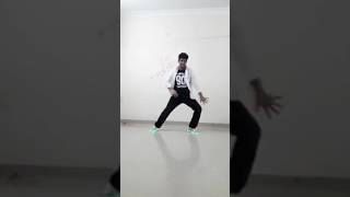 Dil Laga Na Dance tutorial Dhoom2 choreography tutorial danceyt trending shorts [upl. by Timmie]