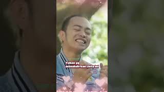 Yaya NadilaZindin Ft I Bahtera Mahligai Cinta Short bahteramahligaicinta [upl. by Adranoel557]