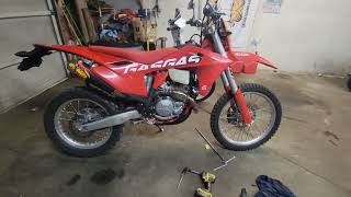 2024 gasgas es500 1200 mile review enduro street legal dirtbike I LOVE this motorcycle [upl. by Nosnor]