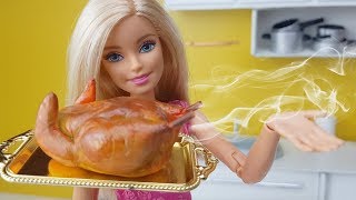 A Amiga Mal Agradecida  História de uma Boneca Barbie que não quis dividir a comida [upl. by Neva]