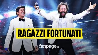 Sanremo 2022 Gianni Morandi e Jovanotti due ragazzi fortunati il medley infiamma l’Ariston [upl. by Geraud]