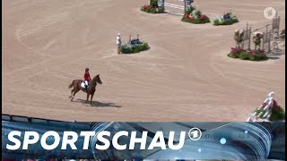 Springreiten  der Goldlauf von Simone Blum  Sportschau [upl. by Wilmott]