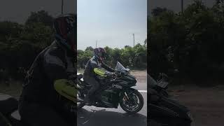 BMW S1000RR Wheelie  Kawasaki H2 whistles sound Inline 4 slanders exhaust sound hayabusa gen 3 [upl. by Anirbus]