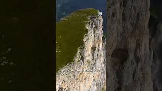 Une forteresse naturelle dans le Vercors [upl. by Av]