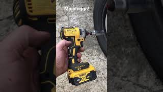 Dewalt dcf887 vs 190nm lugnuts [upl. by Loftis]