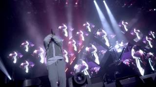 R Kelly performs quotIgnitionquot with Kygo in Chicago [upl. by Evelinn]