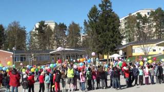 Stimmets Skola Tyresö  Ballonguppsläpp 20100511 HD [upl. by Nais]