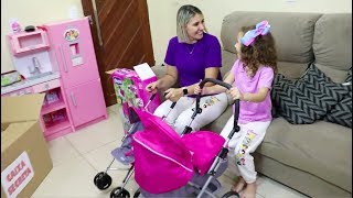 Boneca Kiklà e Mini Carrinhos  por Erlania e Valentina [upl. by Eachern637]