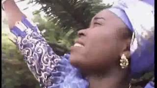 Micheline Shabani  Yahwe Kumama Libela [upl. by Aimahc]