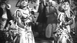 Manthiri Kumari 1950 Travancore Sister Dance  Padmini  Lalitha  Ragini [upl. by Sheeran]