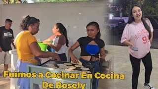 Tía Tomasa Ayuda A Las Chicas Hacer las Tortillas [upl. by Demmer654]