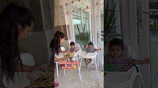 İkizler pankek yedi🥰 birgünüm baby keşfet ikizbebek öneçıkar ekgıda pankek vlog [upl. by Adok115]