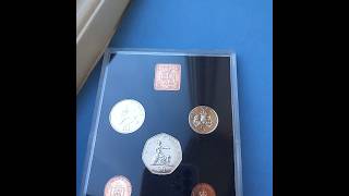 The Historic 1971 British Royal Mint Coin set Queen Elizabeth II [upl. by Milly468]