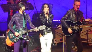 Shakespears Sister  When She Finds You feat Richard Hawley  London Palladium 51119 [upl. by Jt23]