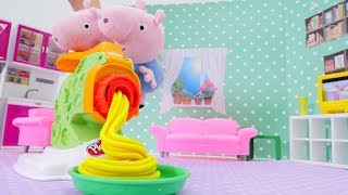 Spielspaß mit Peppa Wutz  Wir kneten mit Play Doh [upl. by Nehcterg]