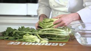 Ricetta Come si puliscono le puntarelle Agrodolce [upl. by Allez]