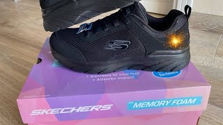 SKECHER MEMORY FOAM SHOES SNEAKERS • Contours to your foot  Comfortable amp Lightweight [upl. by Gusty]